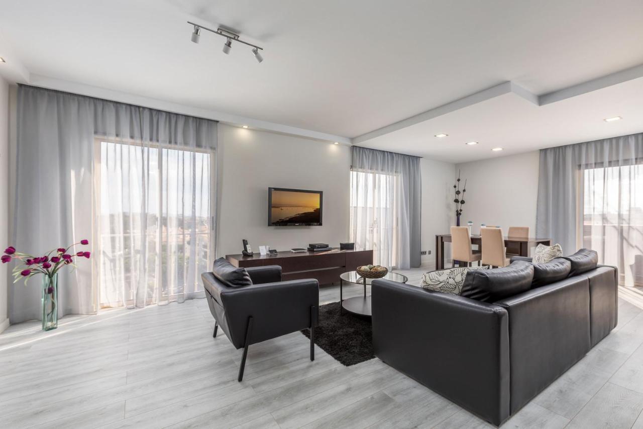 D_Loft Apartment อัลบูเฟรา ภายนอก รูปภาพ